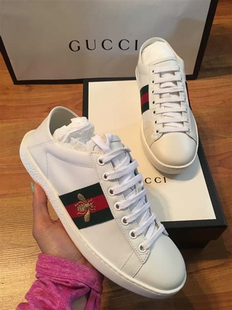 zapatillas gucci de mujer|Zapatos de Gucci .